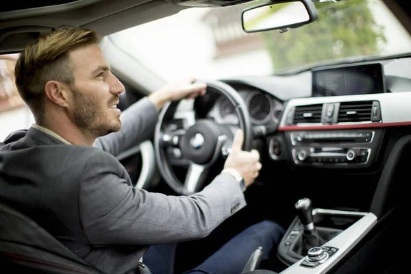 Jeune Homme Affaires Conduisant Dans Voiture Moderne — Photo