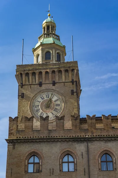 Pohled Věž Hodinami Palazzo Comunale Bologni Itálie — Stock fotografie