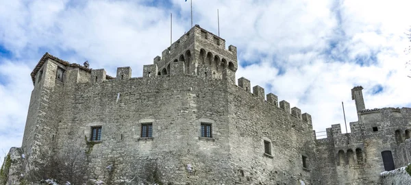 Cesta Mount Titano San Marino Üzerinde Kalesi Görüntüleme — Stok fotoğraf