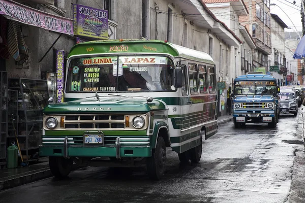 Paz Bolivia Stycznia 2018 Autobusy Ulicy Paz Boliwia Wysokości 3650 — Zdjęcie stockowe