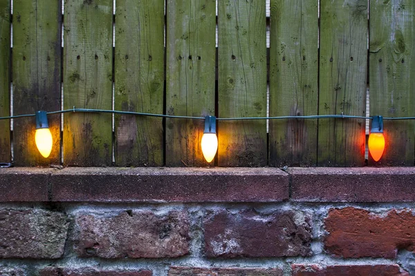 View Three Vintage Lightbulbs Old Wall — Stock Photo, Image