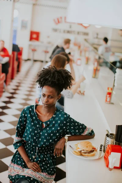 Portrait Young African American Woman Eating Diner — Stock Photo, Image