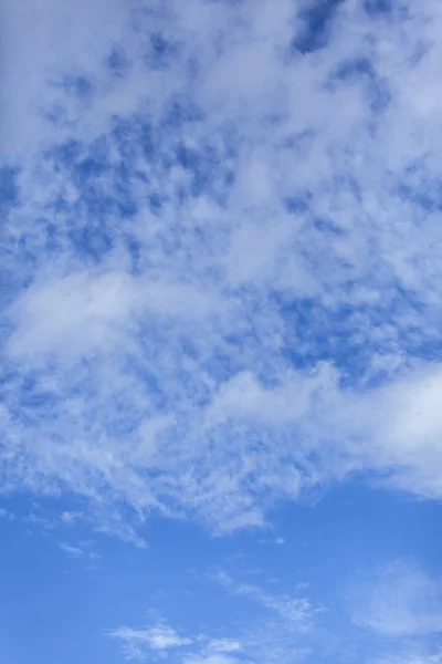 Vista Nuvole Bianche Cielo Invernale Azzurro — Foto Stock