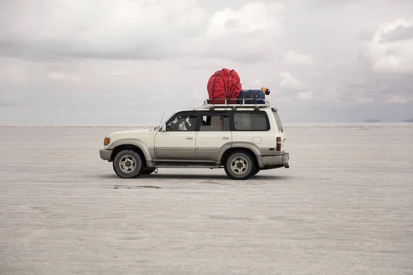 Terränggående Fordon Salar Uyuni Salt Platt Bolivia — Stockfoto