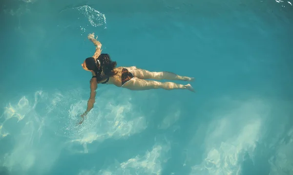 Top View Woman Swimming Pool — Stock Photo, Image