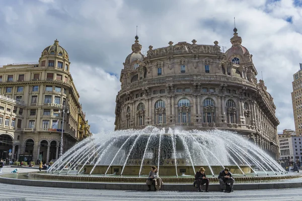 Janov Itálie Března 2018 Neznámých Lidí Náměstí Piazza Ferrari Janově — Stock fotografie