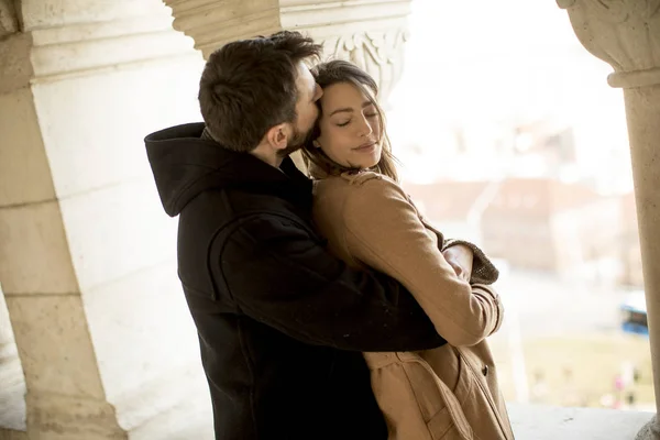 Portrait Young Loving Embracing Couple — Stock Photo, Image