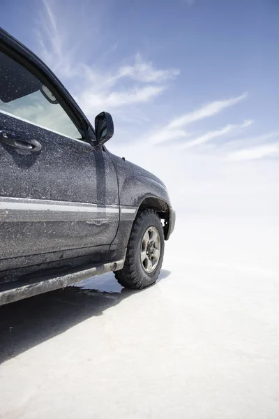 Terränggående Fordon Salar Uyuni Salt Platt Bolivia — Stockfoto