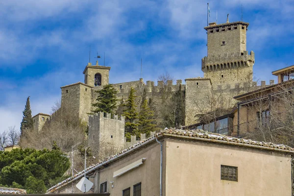 Vista Fortaleza Acantilado San Marino —  Fotos de Stock