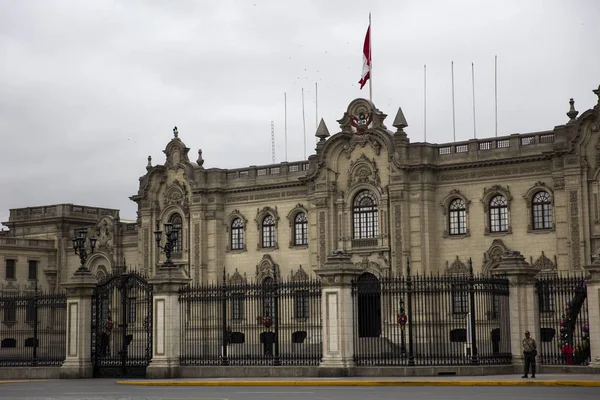 Lima Peru Grudnia 2017 Niezidentyfikowany Strażników Przez Pałac Prezydencki Lima — Zdjęcie stockowe