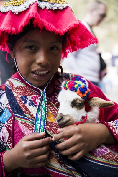 Cusco Peru Dezember 2017 Unbekanntes Mädchen Auf Der Straße Von — Stockfoto