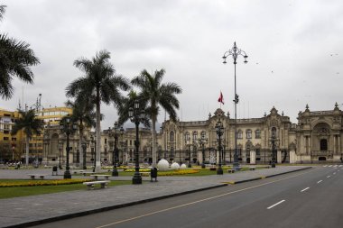 Lima, Peru - 29 Aralık 2017: Lima, Peru için Cumhurbaşkanlığı Sarayı tanımlanamayan Muhafızlar. Bu Barok Revival 1938 yılında açıldı.