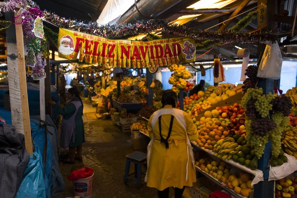 Cusco Peru Januar 2018 Unbekannte Auf Dem San Pedro Markt — Stockfoto
