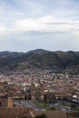 Kasaba Peru Andes Cusco adlı görüntülemek