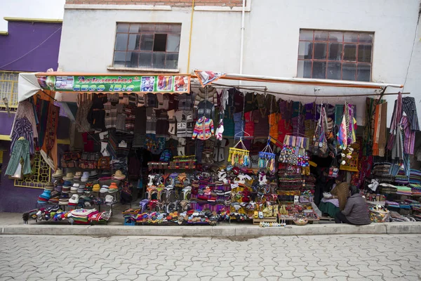 Copacabana Bolivia January 2018 Handcraft Goods Street Copacabana Bolivia Copacabana — Stock Photo, Image