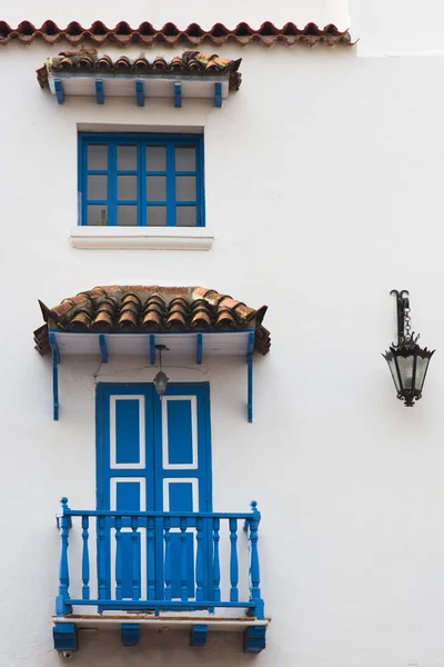 Blick Auf Typisch Lateinamerikanische Kolonialfenster Cartagena Kolumbien — Stockfoto