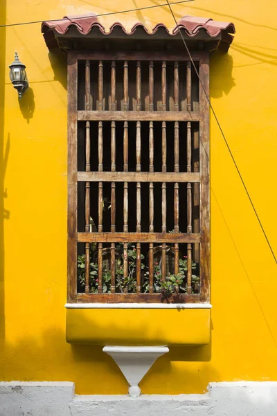 Вид Типичное Латиноамериканское Колониальное Окно Картахене Колумбия — стоковое фото