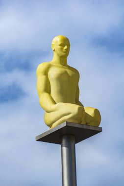 Nice, Fransa - 6 Ekim 2019 Jaume Plensa 'nın 2007' de Nice, Fransa 'da bulunan Massena' da yaptığı Muhabbet A Nice heykeli..