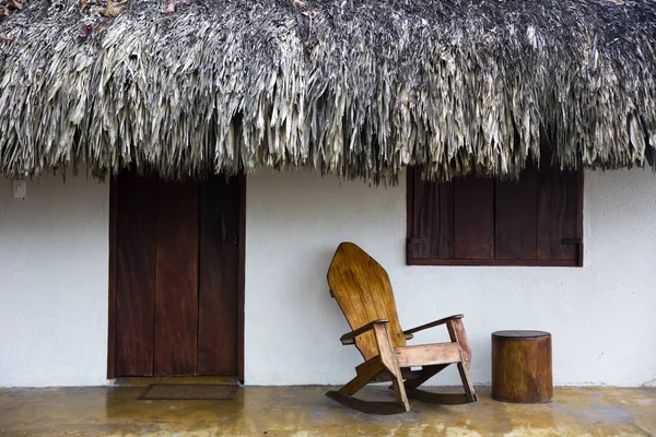 Старый Деревянный Качающийся Стул Старого Дома Карибском Море Санта Марте — стоковое фото