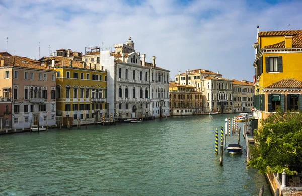 Blick Auf Boote Canal Grande Bei Venedig Italien — Stockfoto