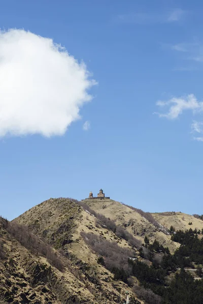 Distant View Famous Gergeti Trinity Tsminda Sameba Church Georgia — стокове фото