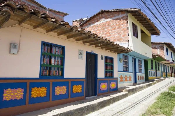 Blick Auf Farbenfrohe Architektur Guatape Kolumbien — Stockfoto