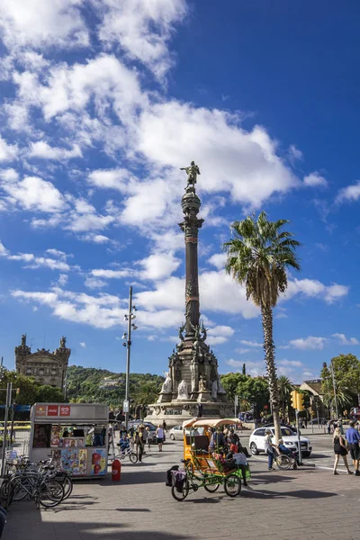 Barcelona Spanien Oktober 2019 Oidentifierade Personer Vid Monumentet Christopher Columbus — Stockfoto