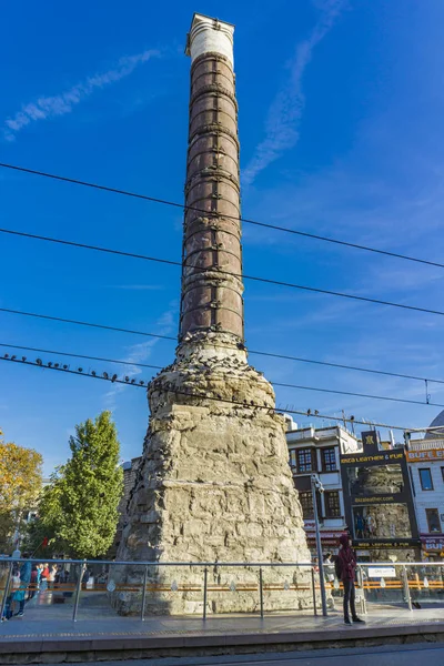 Istanbul Turkey November 2019 Unidentified People Column Constantine Istanbul Turkey — Stock Photo, Image