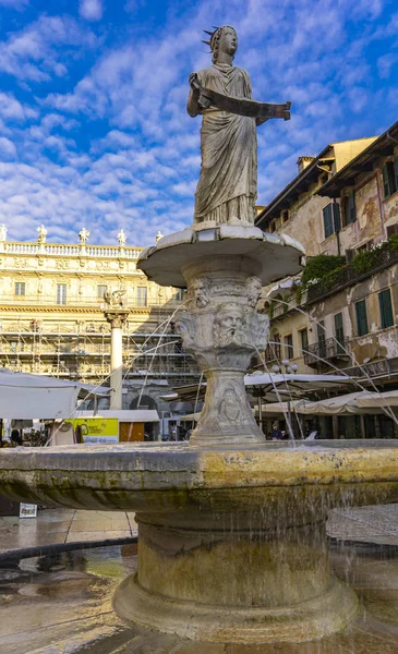 Verona Italien Oktober 2019 Brunnen Unserer Dame Verona Auf Der — Stockfoto