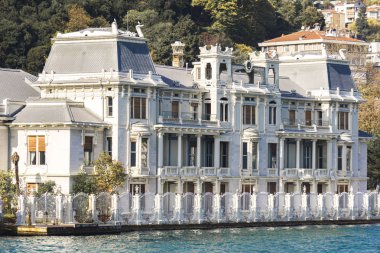 Türkiye 'nin İstanbul kentindeki İstanbul Boğazı' nda bulunan Mısır Arap Cumhuriyeti Başkonsolosluğu 'na bakın. 1902 'de Mısır' ın son genel valisi Abbas Hilmi Ii 'nin annesi için inşa edildi..