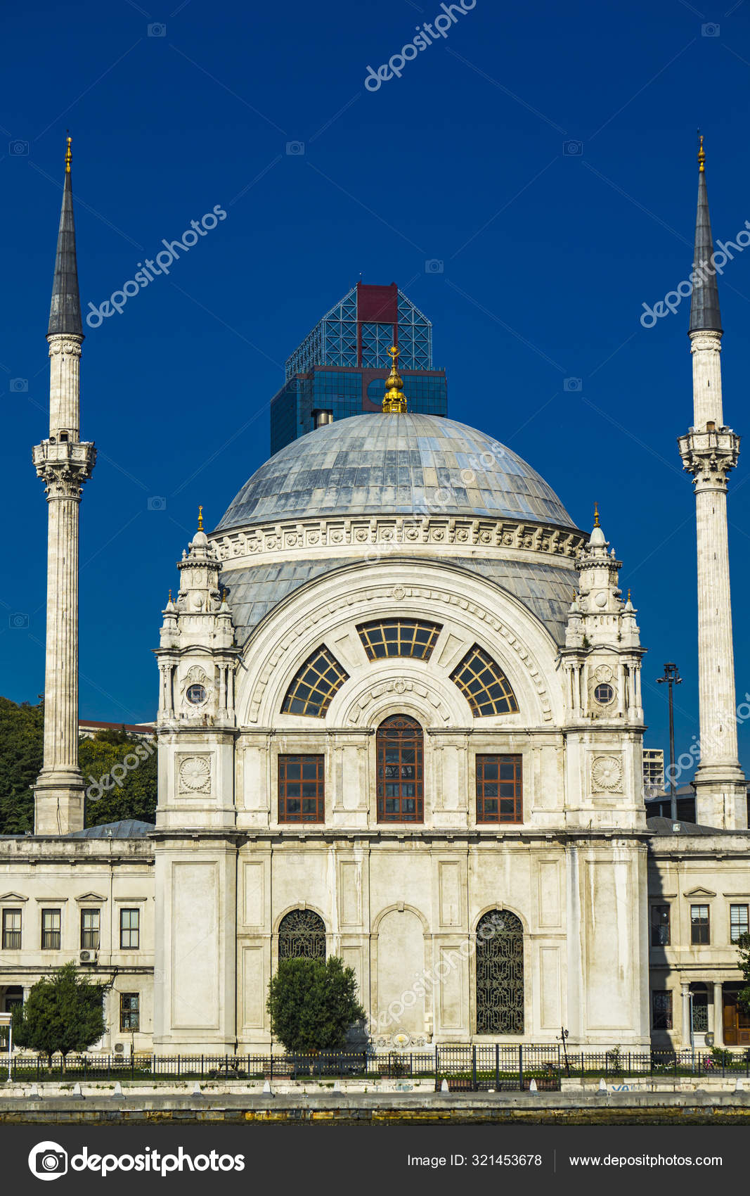  Mosqu e  Ortakoy Sur Bosphore Istanbul Turquie Cette 