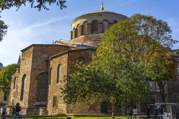 Stambuł Turcja Listopada 2019 Niezidentyfikowani Ludzie Według Kościoła Bizantyjskiego Hagia — Zdjęcie stockowe