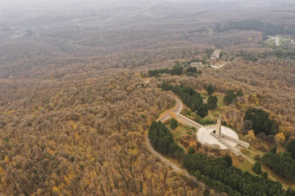 Vista Aérea Monumento Liberdade Montanha Fruska Gora Perto Novi Sad — Fotografia de Stock