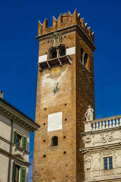 Verona Talya Xii Yüzyıldan Torre Del Gardello Gardello Kulesi Manzarası — Stok fotoğraf