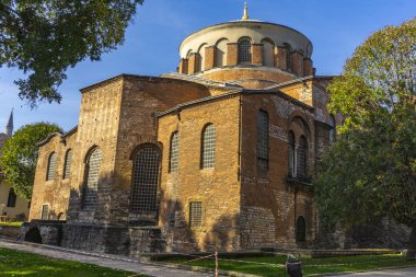 İstanbul, Türkiye 'deki Yunan Doğu Ortodoks Kilisesi Hagia Irene' e manzara
