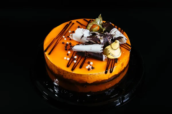 Çikolata Turuncu Pastanın Üstüne Bak — Stok fotoğraf