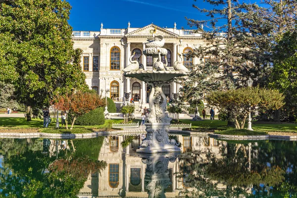 이스탄불 2019 이스탄불 마바체 궁에서 미상의 사람들 궁전은 1856 졌으며 — 스톡 사진
