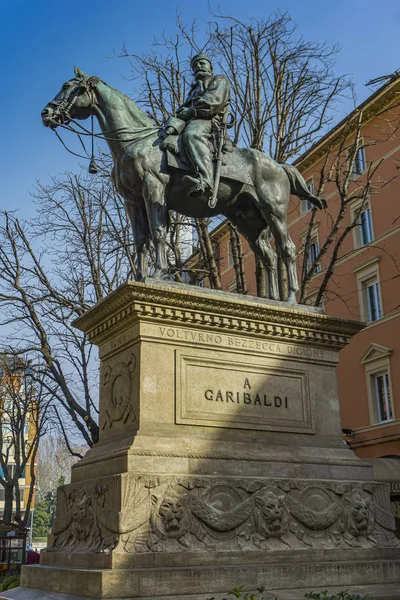 Uitzicht Monument Voor Giuseppe Garibaldi Bologna Italië Monument Gemaakt Door — Stockfoto