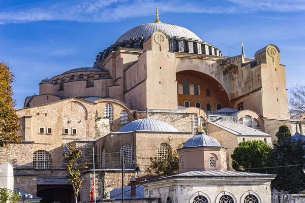 トルコのイスタンブールにあるハギア ソフィア大聖堂 キリスト教家父長制大聖堂 帝国モスク 博物館の眺め — ストック写真