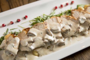 Kremalı rendelenmiş gnocchi tavuk.