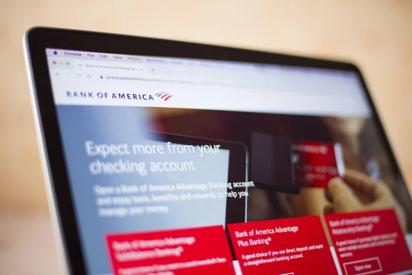 베오그라드 Serbia March 2020 Bank America Web Site Computer Screen — 스톡 사진