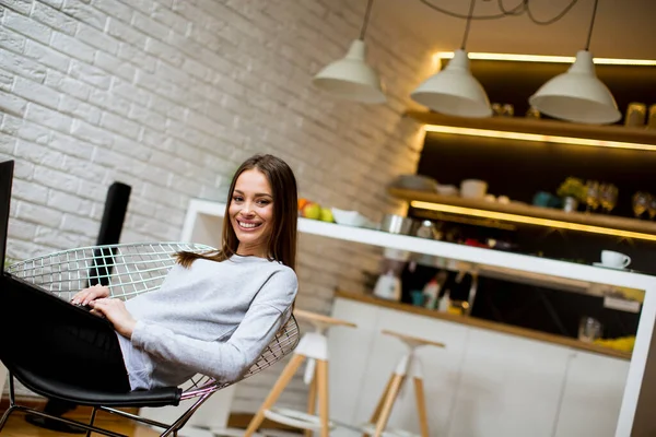 Beautiful Young Asian Woman Happy Smile Relaxing While Sitting Chair — Stock Photo, Image