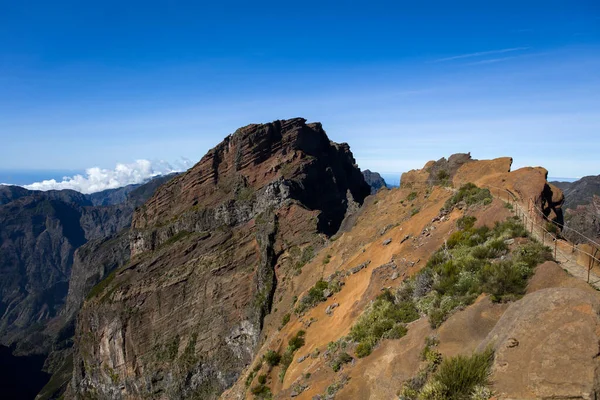 Vista Pico Montanhoso Pico Arieiro Ilha Madeira Portugal — Fotografia de Stock
