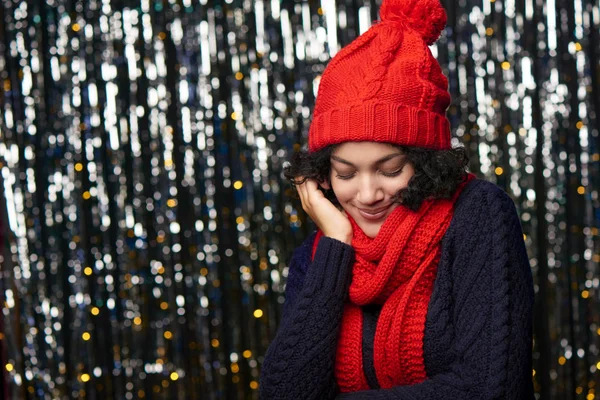 Retrato de close-up de mulher feliz inverno — Fotografia de Stock