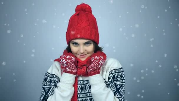 Zimní dívka portrét — Stock video
