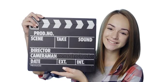Meisje met Filmklapper winking — Stockvideo