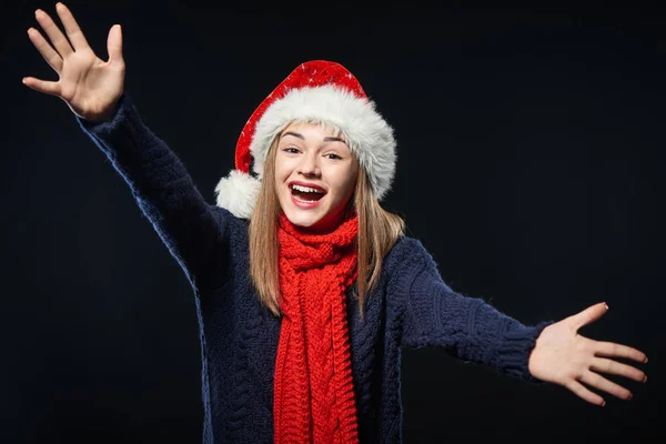 Teen girl with outstretched hands — Stock Photo, Image