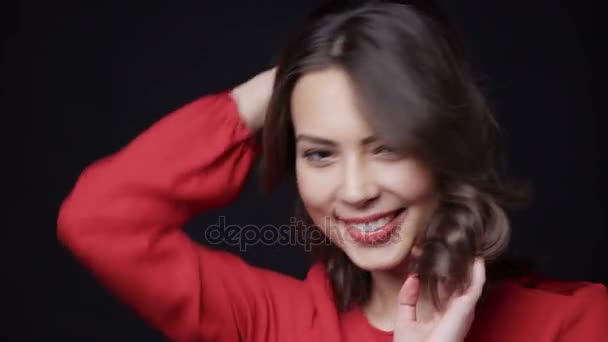 Sensual mulher dançando closeup — Vídeo de Stock