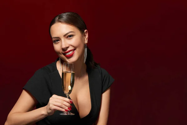 Mujer con copa de champán — Foto de Stock