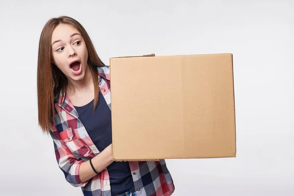 Lieferung, Umzug und Auspacken. — Stockfoto